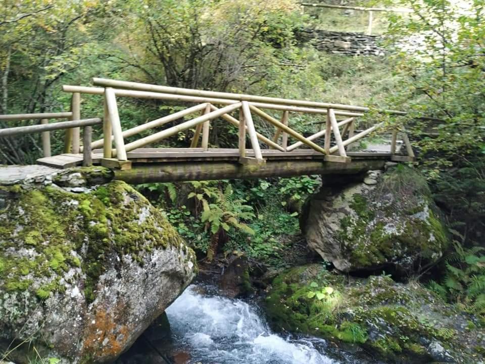 Casa Rural Cal Rocco Porta Del Pirineu La La Pobla de Segur Szoba fotó